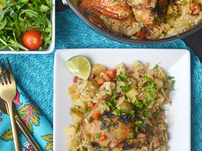 Arroz con Pollo Adobado - flatlay
