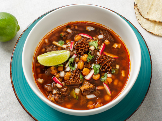 Instant pot menudo outlet with pigs feet