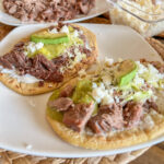 Huaraches de Lengua v Cheek